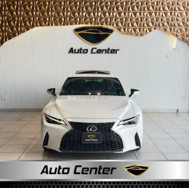  Lexus IS 